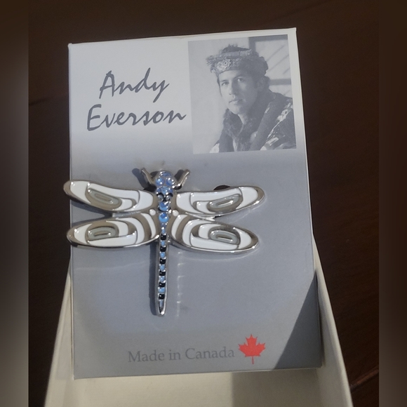 Andy Everson dragonfly pin - Picture 1 of 2